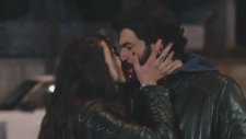 Kara Para Aşk 8. Bölüm - Son Sahne - Ömer Elif'le Arasındaki Oyunu Zerrin'e Anlatacak mı?