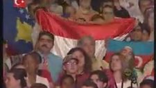 Türkmenistanlı Şarkıcı