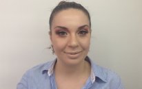 Ultra Nude Dudak ve Kırmızı Bakır Göz Makyajı