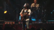 Fettah Can - Sana Affetmek Yakışır (Canlı Performans)