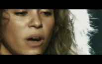 Shakira - Illegal Ft. Santana