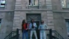 Bee Gees - Stayin' Alive