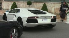 Vale Lamborghini Aventador'u Böyle Çarptı