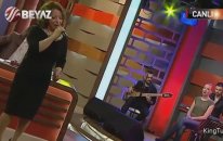 Yasemin Yalçın | Yağmurun Sesine Bak | İlk Kez