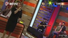 Yasemin Yalçın | Yağmurun Sesine Bak | İlk Kez