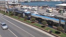 Tramvay İle Otobüs Çarpıştı