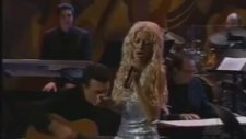 Contigo En La Distancia - Christina Aguilera( Live) Performance