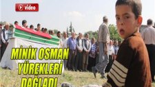 Madenci Dayısına Ağlayan Minik Osman Yürekleri Dağladı