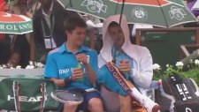 Roland Garros - Novak Djokovic'in Ball Boy ile Molası