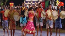 Chennai Express (2013) - 1 2 3 4 Get On The Dance 1080p