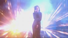 Rihanna - Diamonds (The X Factor Uk)