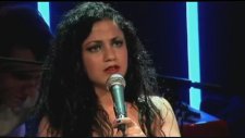 Emel Mathlouthi - Oum Ezzin El Jamaliya