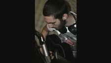 Anıl Durmuş - Uzaktan Da Severim