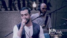 Gökhan Türkmen - Çatı Katı (Canlı Performans)