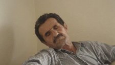 Şehit Türküsünü Dinlerken Kalp Kırizi Geçiriyor