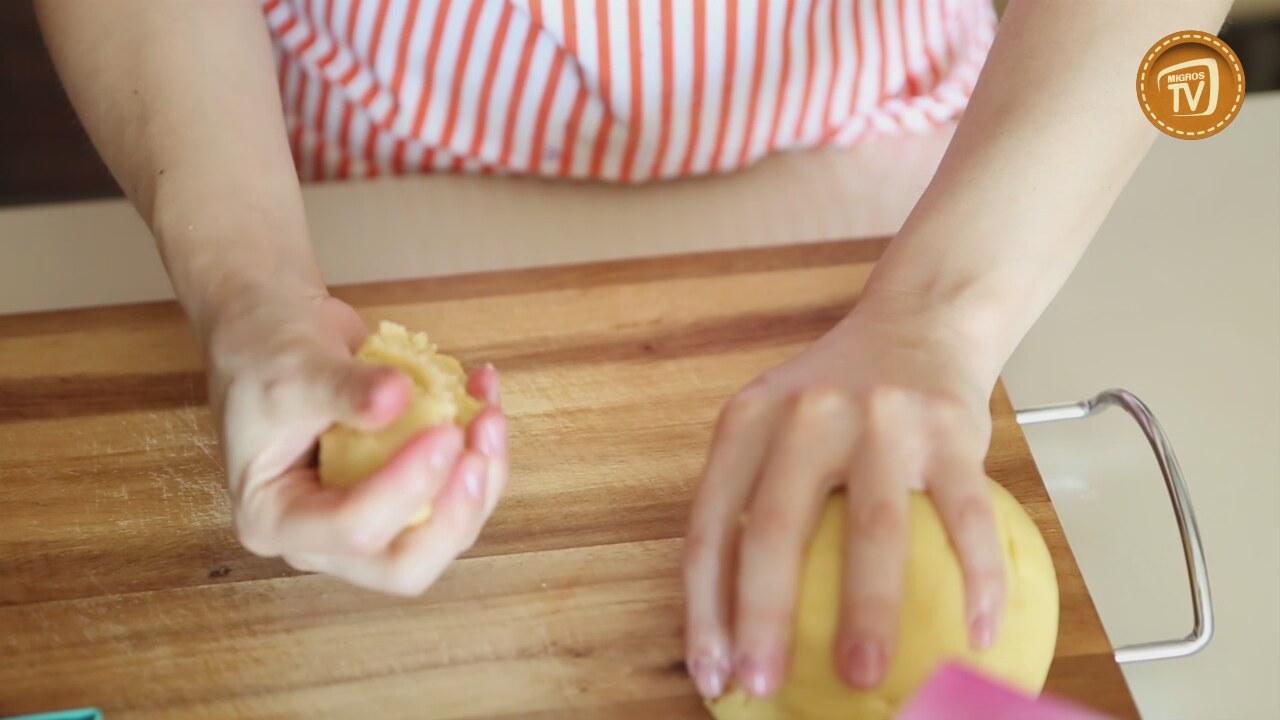 Marmelatlı Kurabiye Tarifi Marmelatlı Kurabiye Tarifi