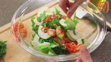 Parmesanlı Armut Salatası
