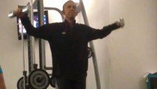 Dünya bu görüntüleri konuşuyor! | Obama spor salonunda...