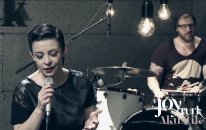 Model - Sen Ona Aşıksın (Joyturk Akustik)