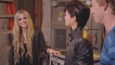 Avril Lavigne - Award Presentation