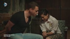 Güneşi Beklerken Çiflik Evde Zeyker Öpüşmesi
