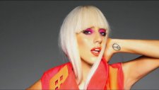 Lady Gaga - Earthquake