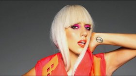 Lady Gaga - Earthquake Lady Gaga - Earthquake