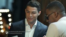 Cristiano Ronaldo şarkı söylerse!