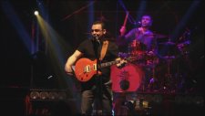 Yaşar - Beni Koyup Gitme (Canlı Performans)