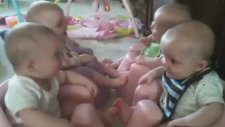 Muhteşem Dördüzlerden Kahkaha Şov