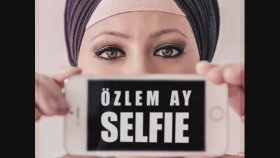 Özlem Ay - Selfie Özlem Ay - Selfie