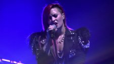 Demi Lovato - Nightingale (Canlı Performans)