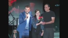 Sinan Özen Sahnede Kız İstedi