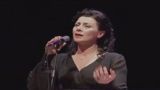 Eda Karaytuğ - Biraz Kül Biraz Duman O Benim İşte
