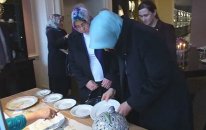 Bayan Gül, Danimarka Tasarım Müzesi ve Royal Copenhagen Porselen Mağazası'nı Gezdi