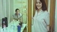 Hoşgeldin Gülüm - Küçük Emrah Tuvalette