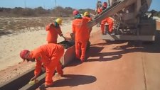 Bordür Makinasıyla Bordür Dökümü