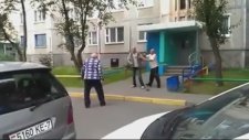 iki Yaşlı Adamın Güldüren Sokak Kavgası