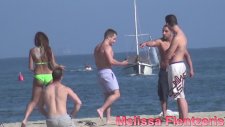 Seksi Kıza Krem Süren Gence Kaslı Erkek Arkadaş Şoku