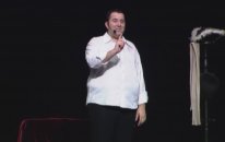 Ata Demirer - Azari Robert De Niro (Tek Kişilik Dev Kadro)