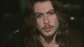 Baris Akarsu - Kimdir O
