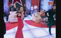 Ankaralı Ayşe Dinçer - Denizlinin Horozları 2014