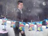 Ruffles'a Çarpmadan En Fazla Eğilme
