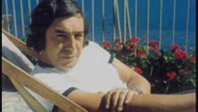 Tanju Okan - Kadehi Şişeyi Kırarım Bugün
