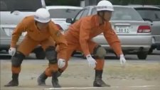 Japon Arama Kurtarmacıların Müthiş Hızı