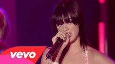 Katy Perry - Hot N Cold (Canlı Performans)