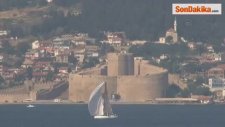 Yarışa Katılan Tekneler, Çanakkale Boğazı'ndan Geçti