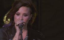 Demi Lovato - Skyscraper