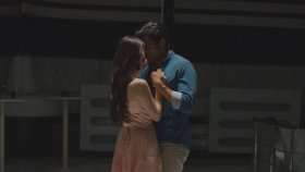 Kiraz Mevsimi - Bana Ellerini Ver