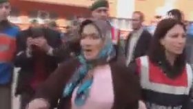 Kaçak Gelin (Turkish Runaway Bride) - Al Beni Lan!